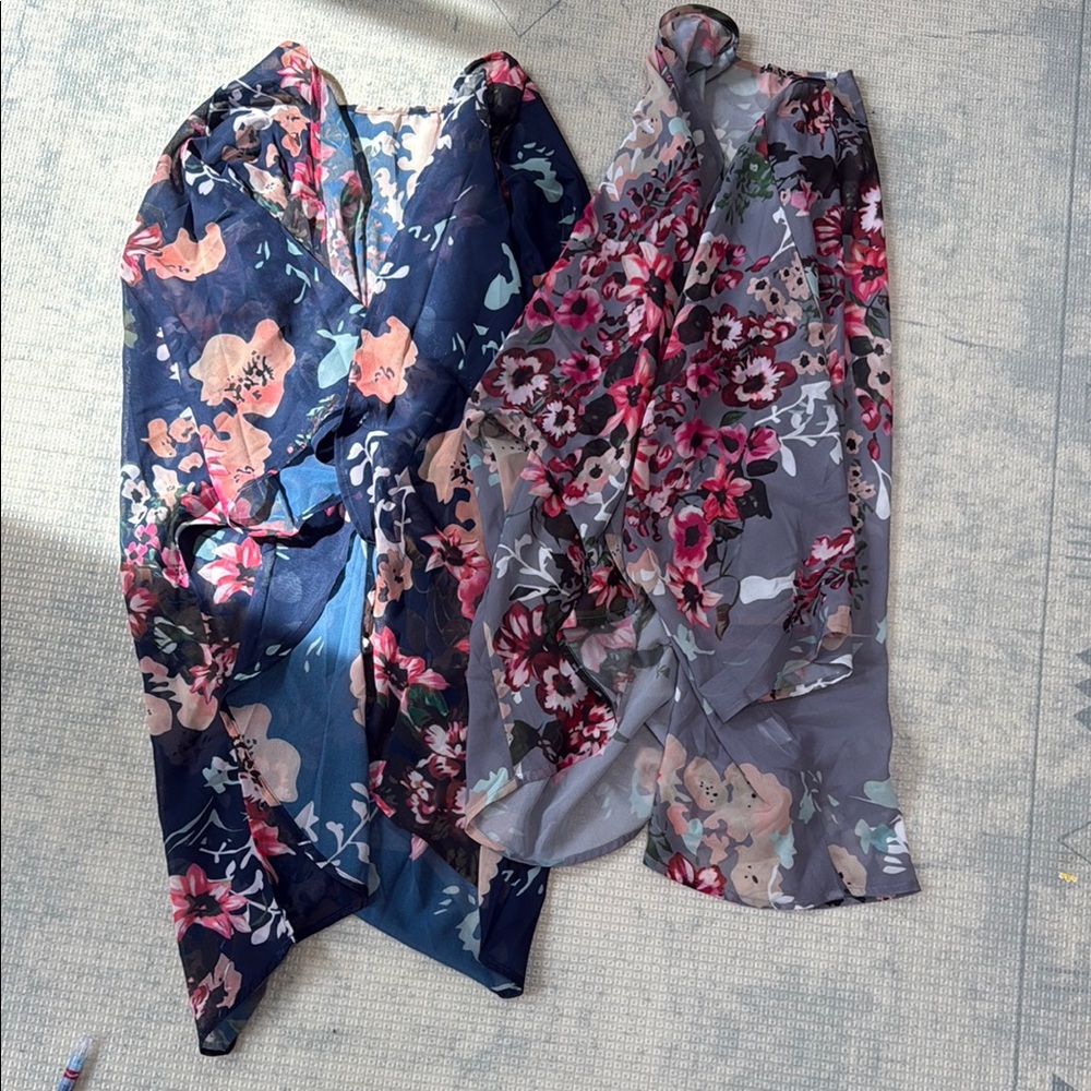 Floral Kimono Wraps in Blue and Gray